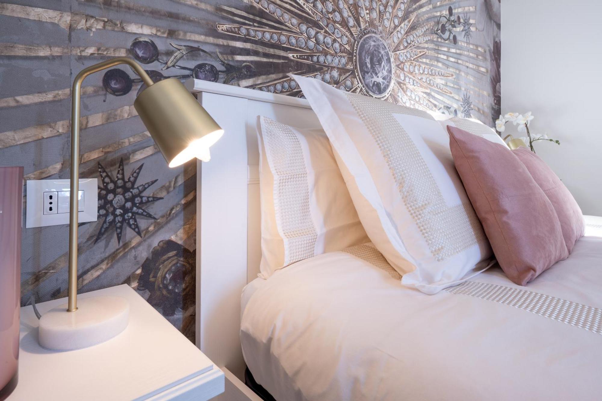 Lora Diamond Suite ,Free Parking, Self Check In,3 Como Luaran gambar
